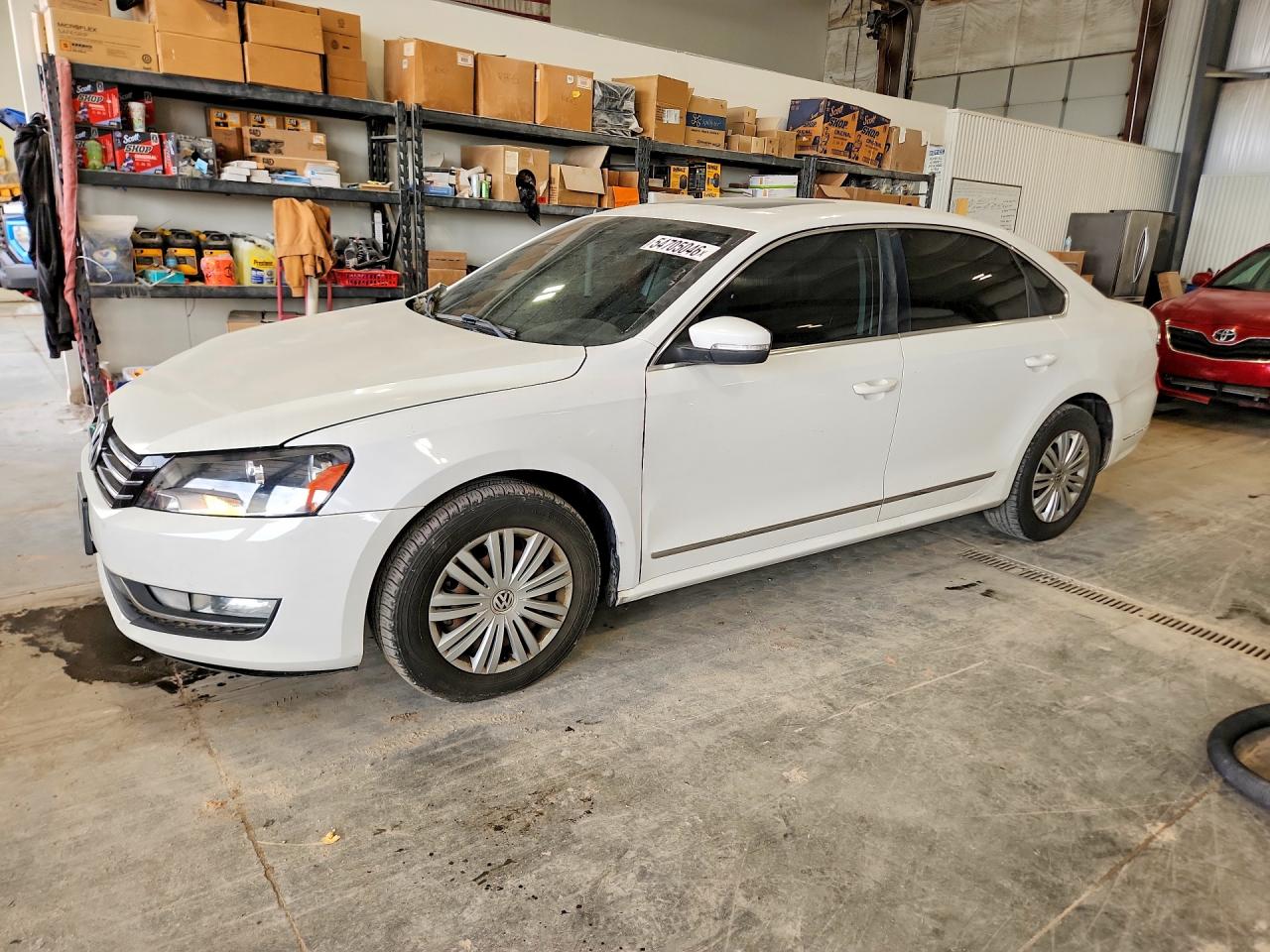 Salvage Volkswagen Passat Image