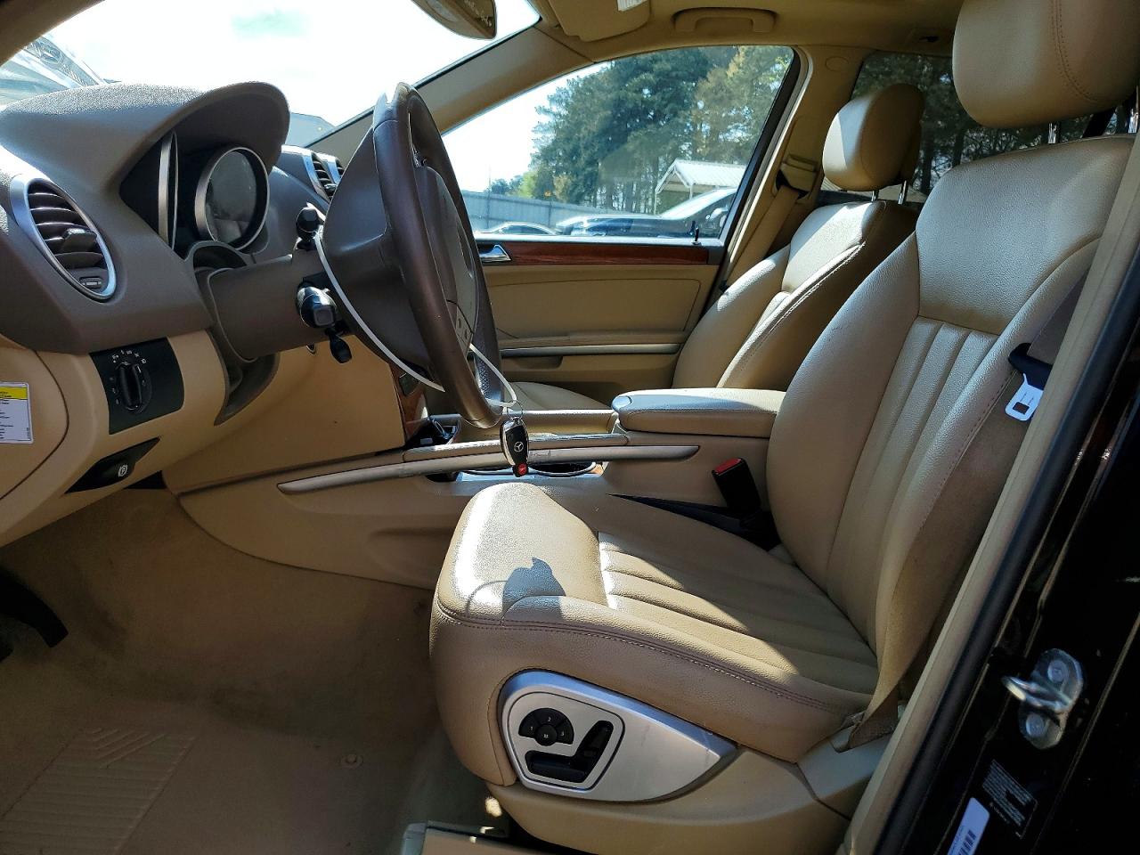 Mercedes-Benz M-Class 350