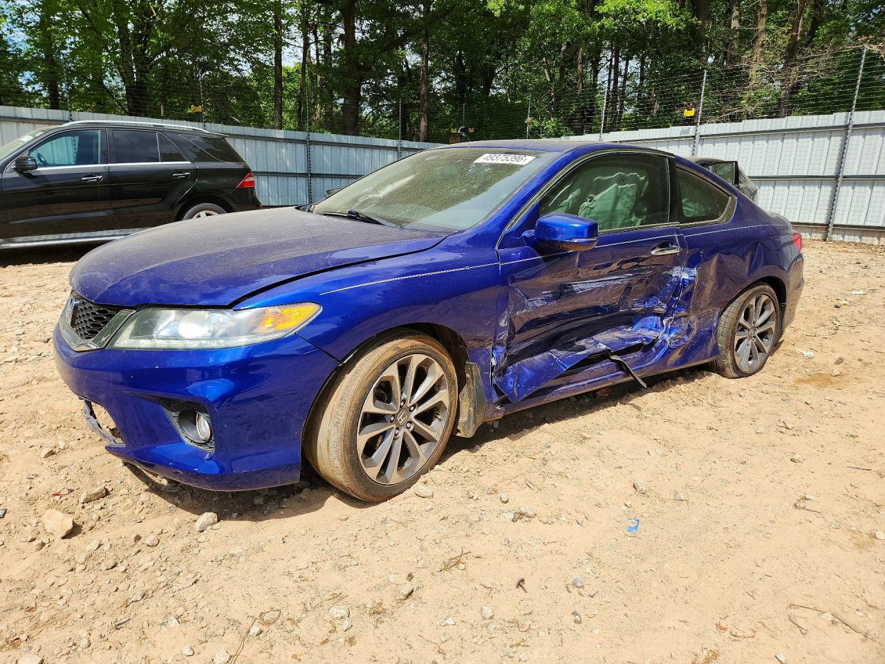 Salvage Honda Accord Image