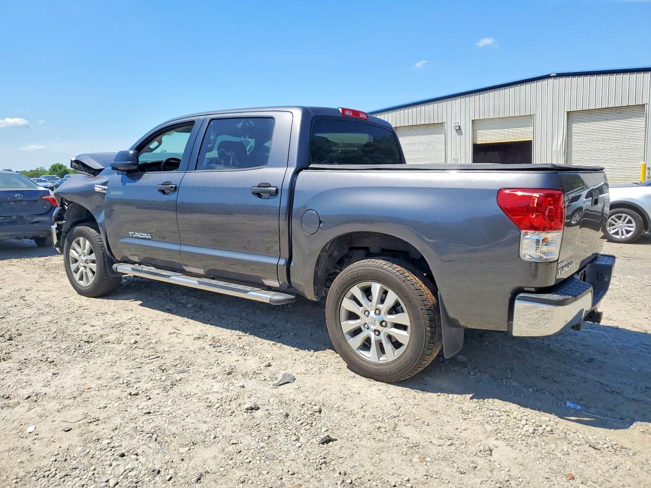 Toyota Tundra Crewmax Sr5