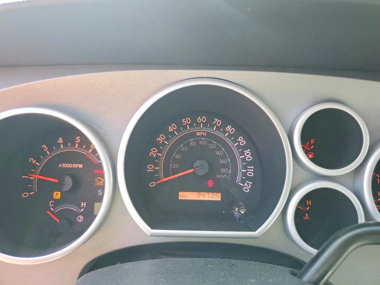 Toyota Tundra Crewmax Sr5