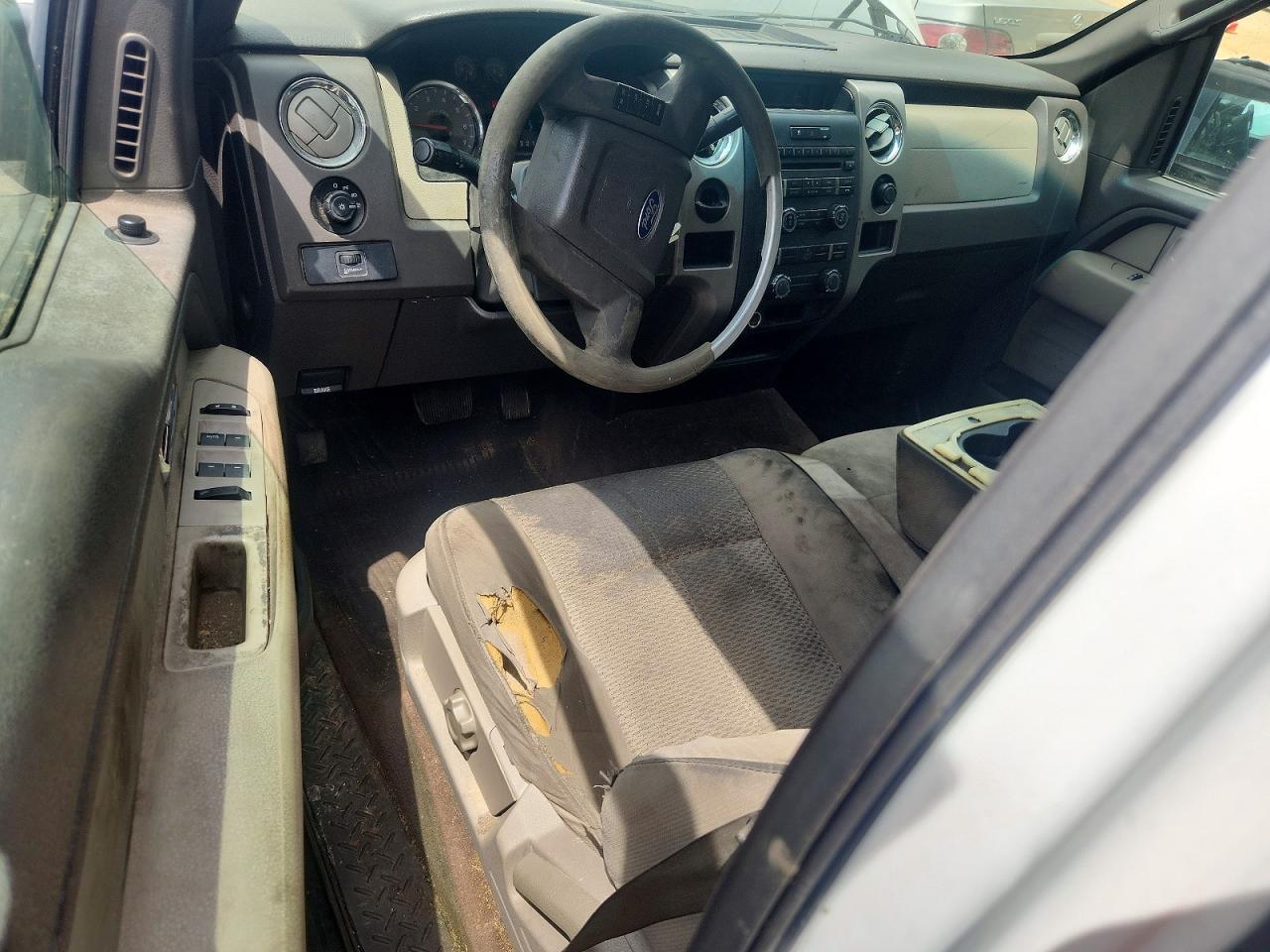 Ford F-150 Super Cab