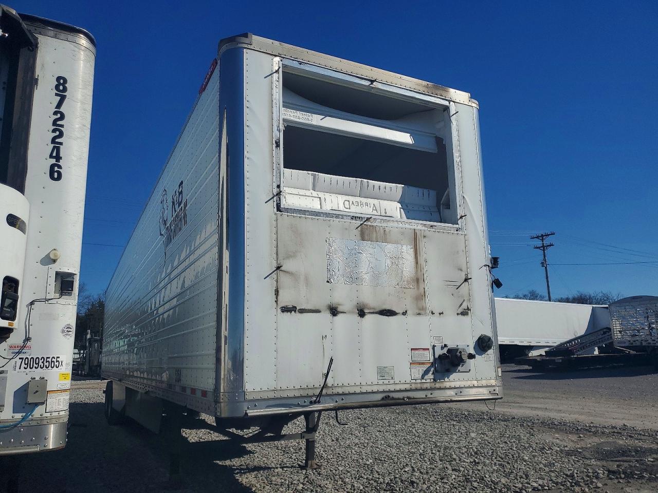 Salvage Great Dane Trailers Other Image