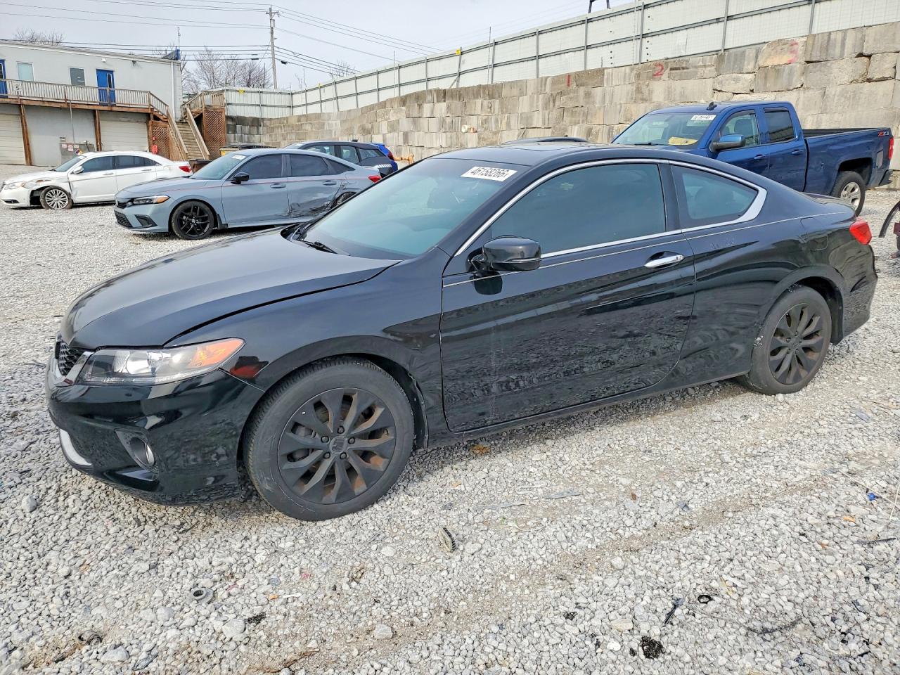 Salvage Honda Accord Image