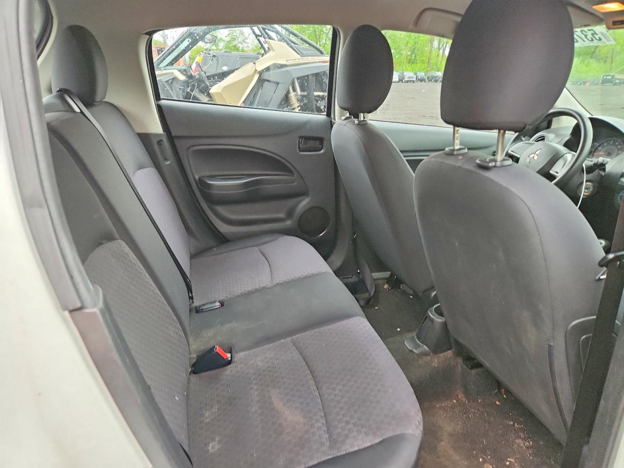 Mitsubishi Mirage Es