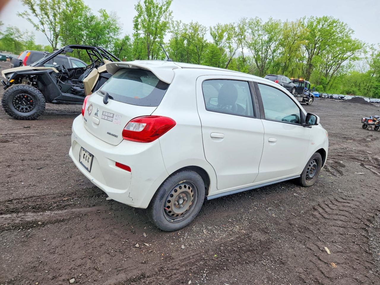 Mitsubishi Mirage Es