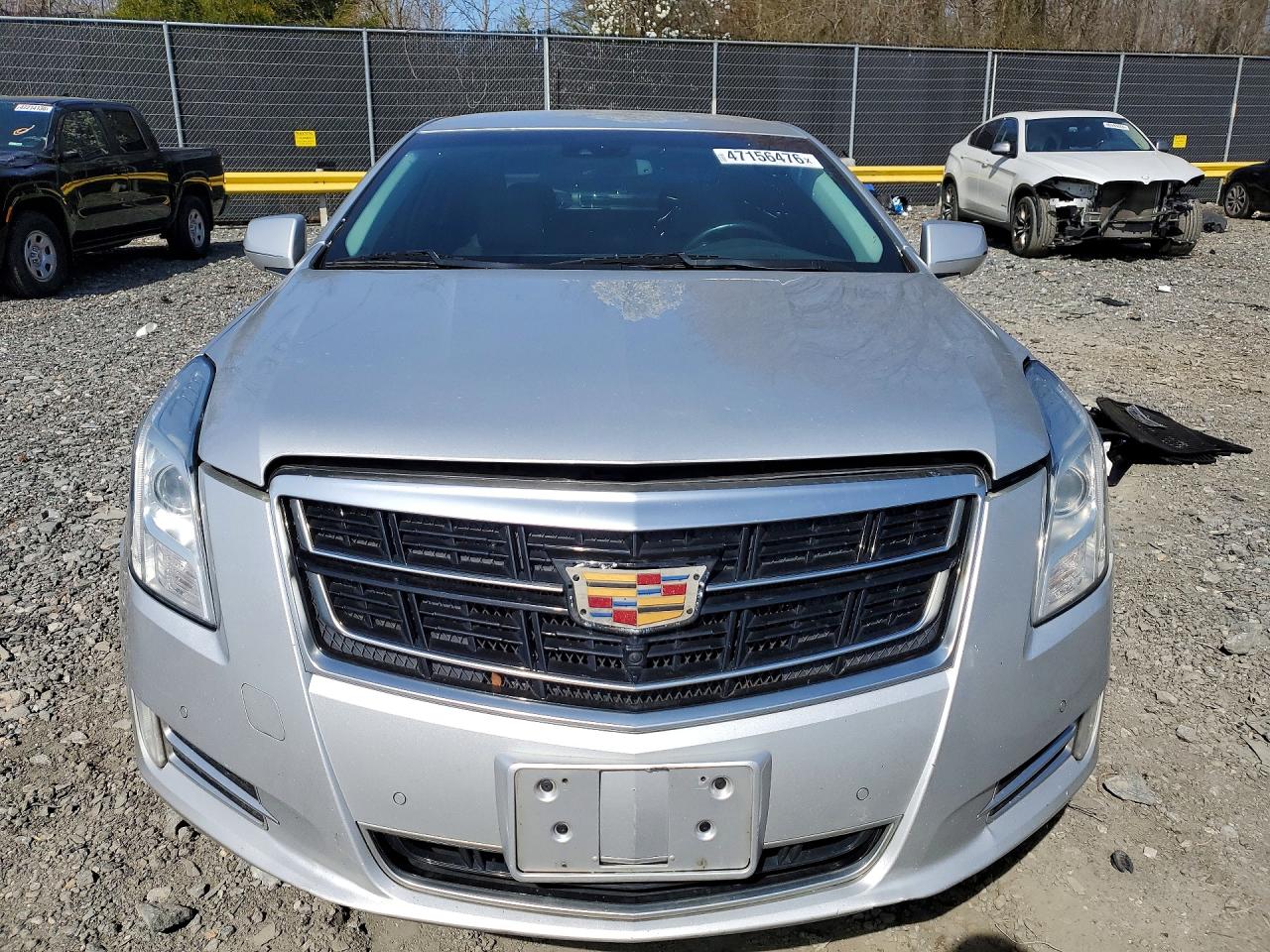 Cadillac XTS Luxury Collection