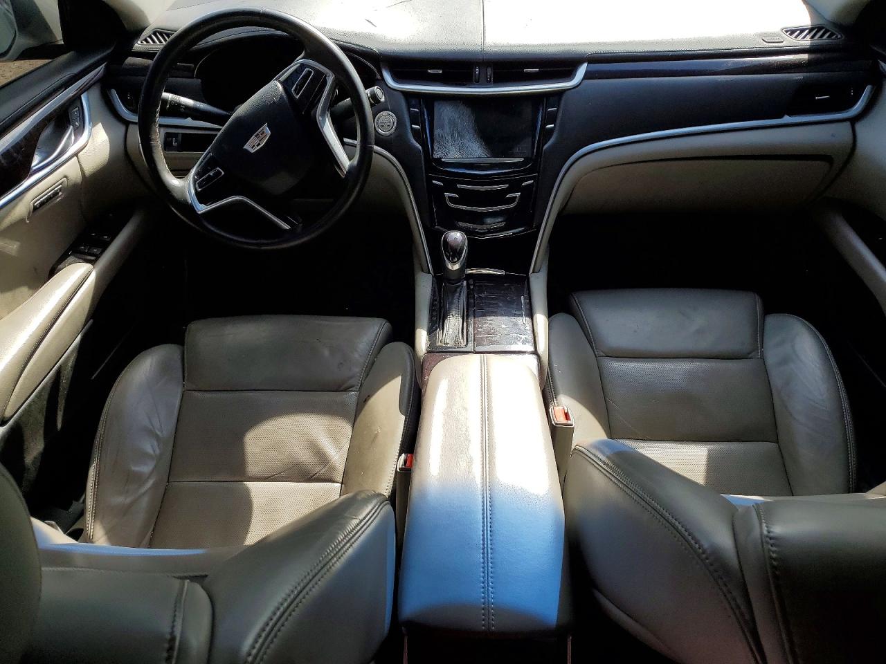 Cadillac XTS Luxury Collection