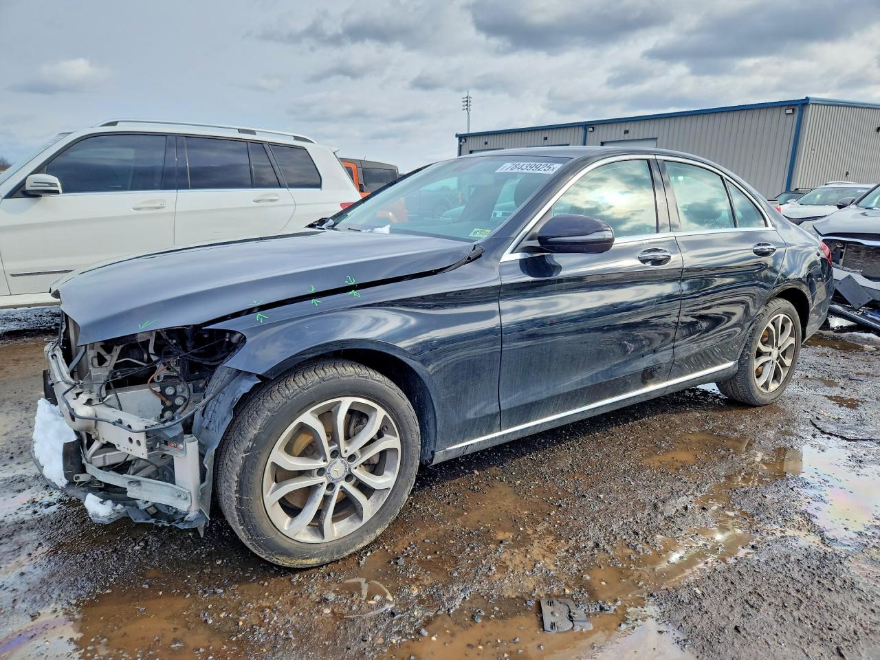 Salvage Mercedes-Benz C-Class Image