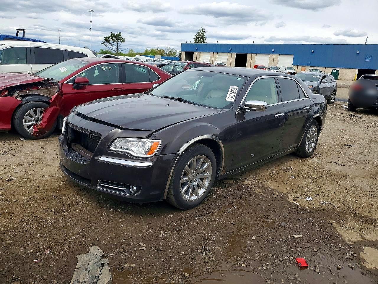 Salvage Chrysler 300 Image