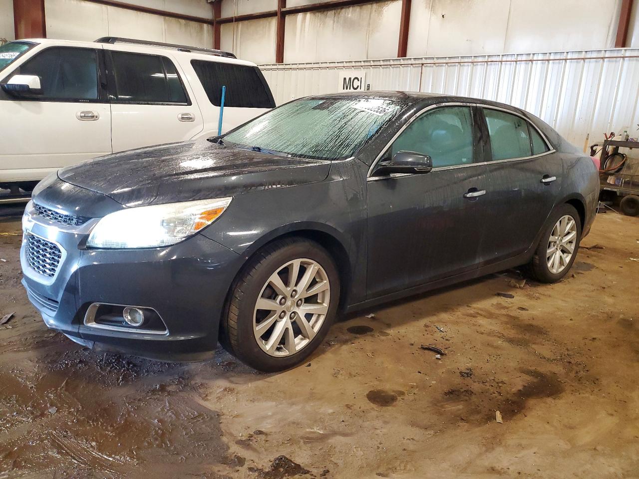Salvage Chevrolet Malibu Image