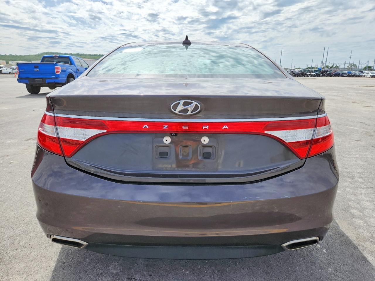 Hyundai Azera Base