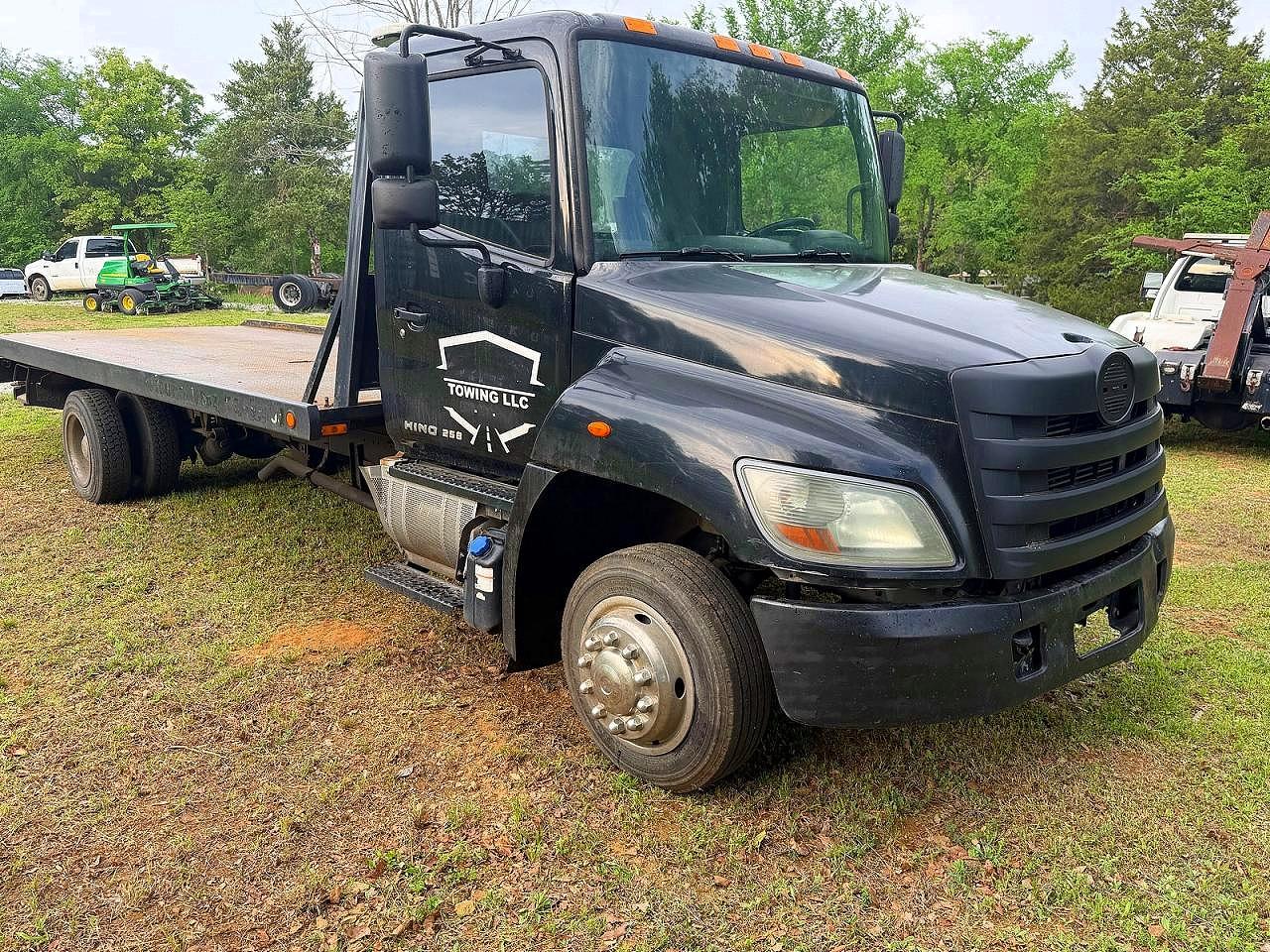 Salvage Hino 258 268 Image