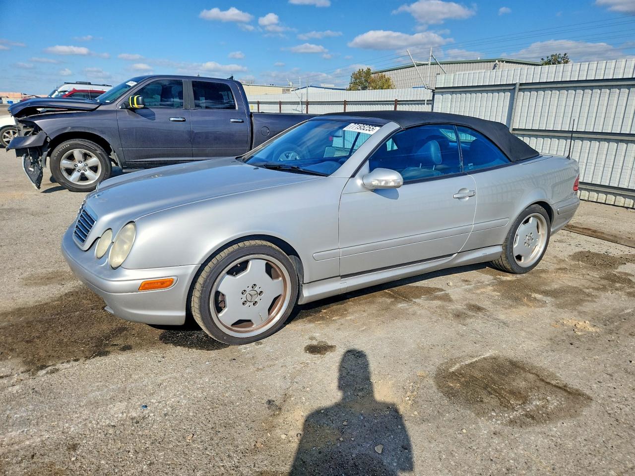 Salvage Mercedes-Benz Clk-class Image