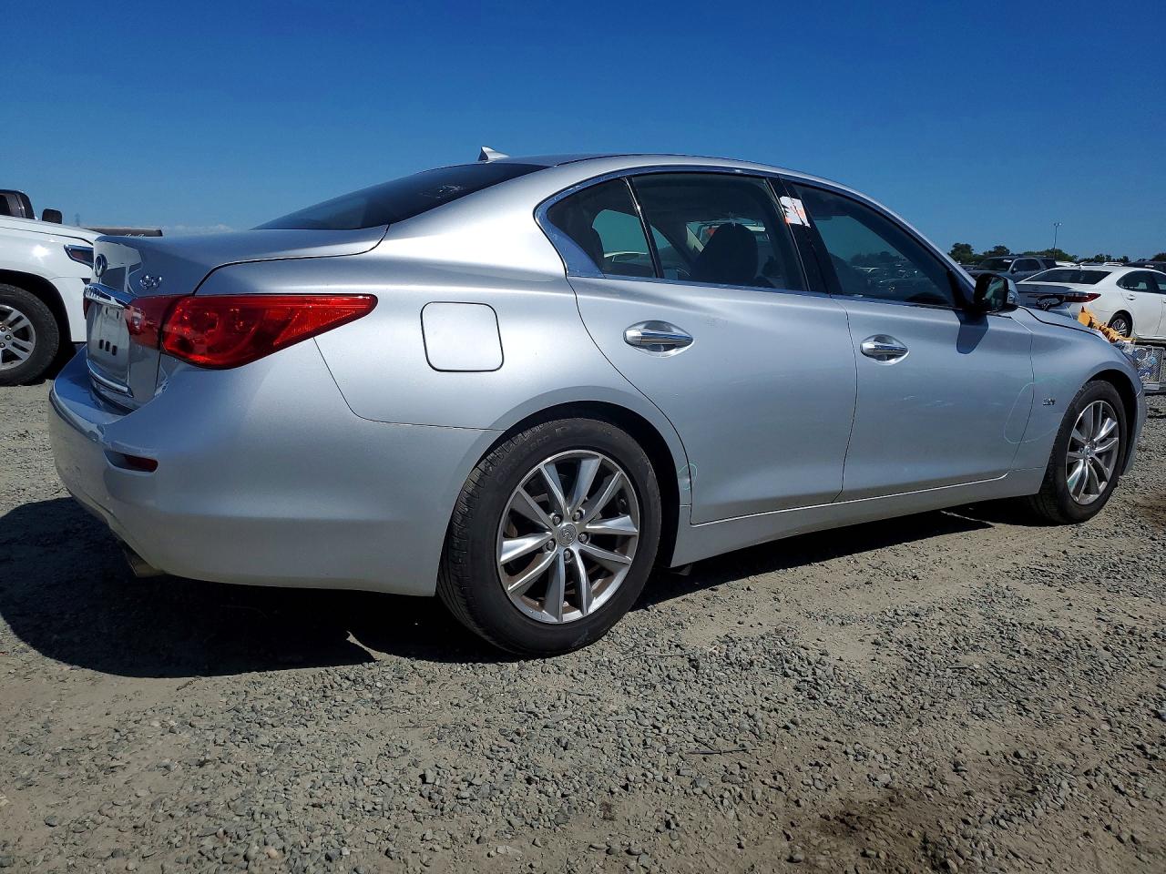 INFINITI Q50 3.0t Premium