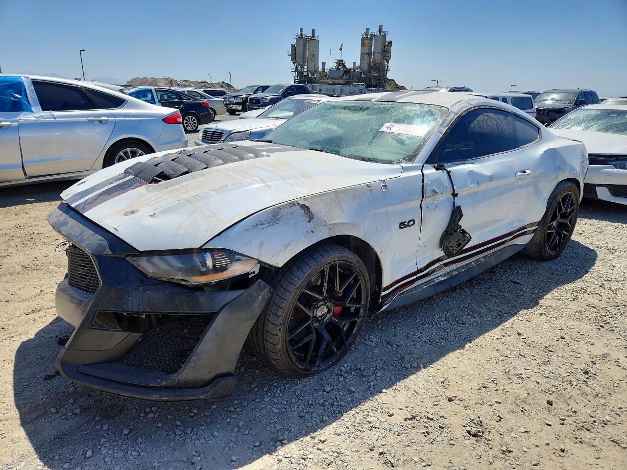 Salvage Ford Mustang Image