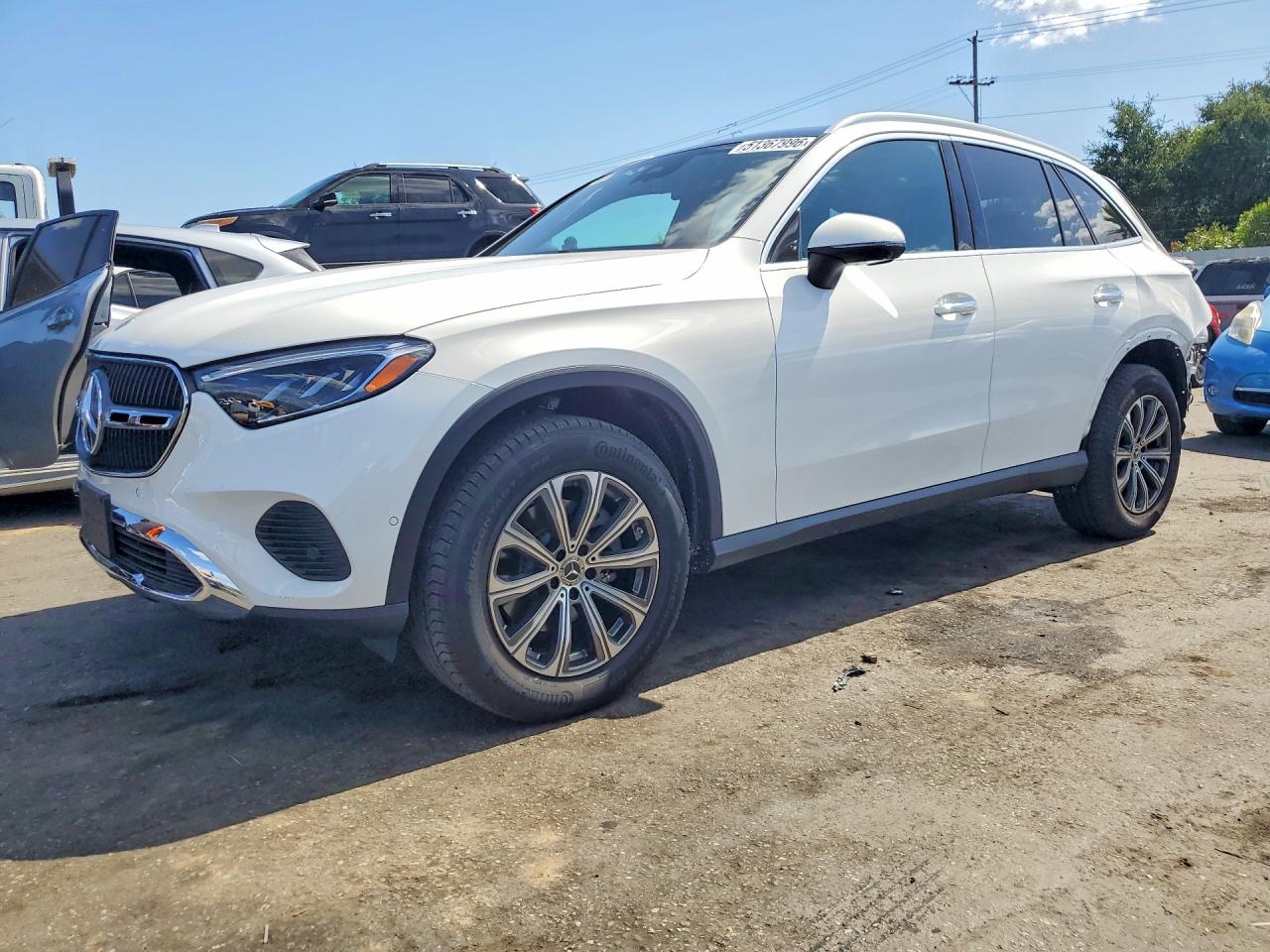 Salvage Mercedes-Benz GLC Image