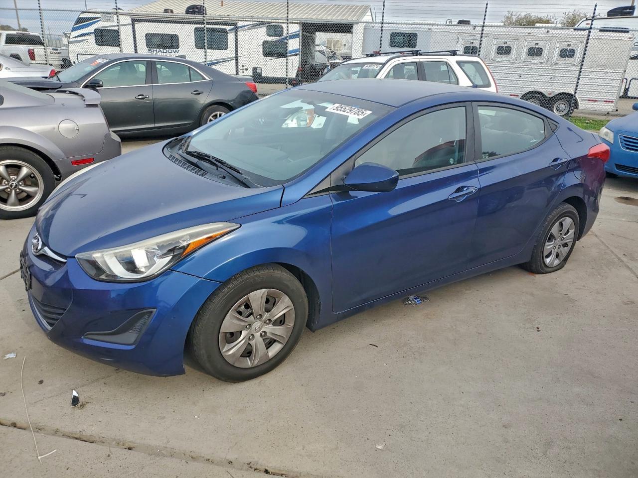 Salvage Hyundai ELANTRA Image