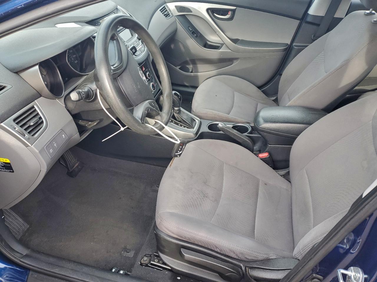 Hyundai ELANTRA Se