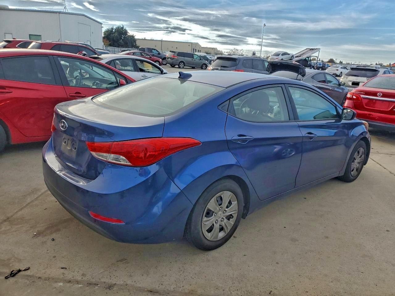 Hyundai ELANTRA Se