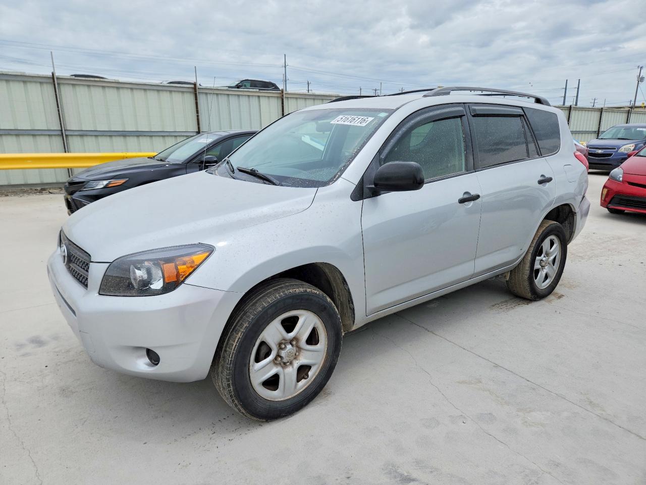 Salvage Toyota RAV4 Image