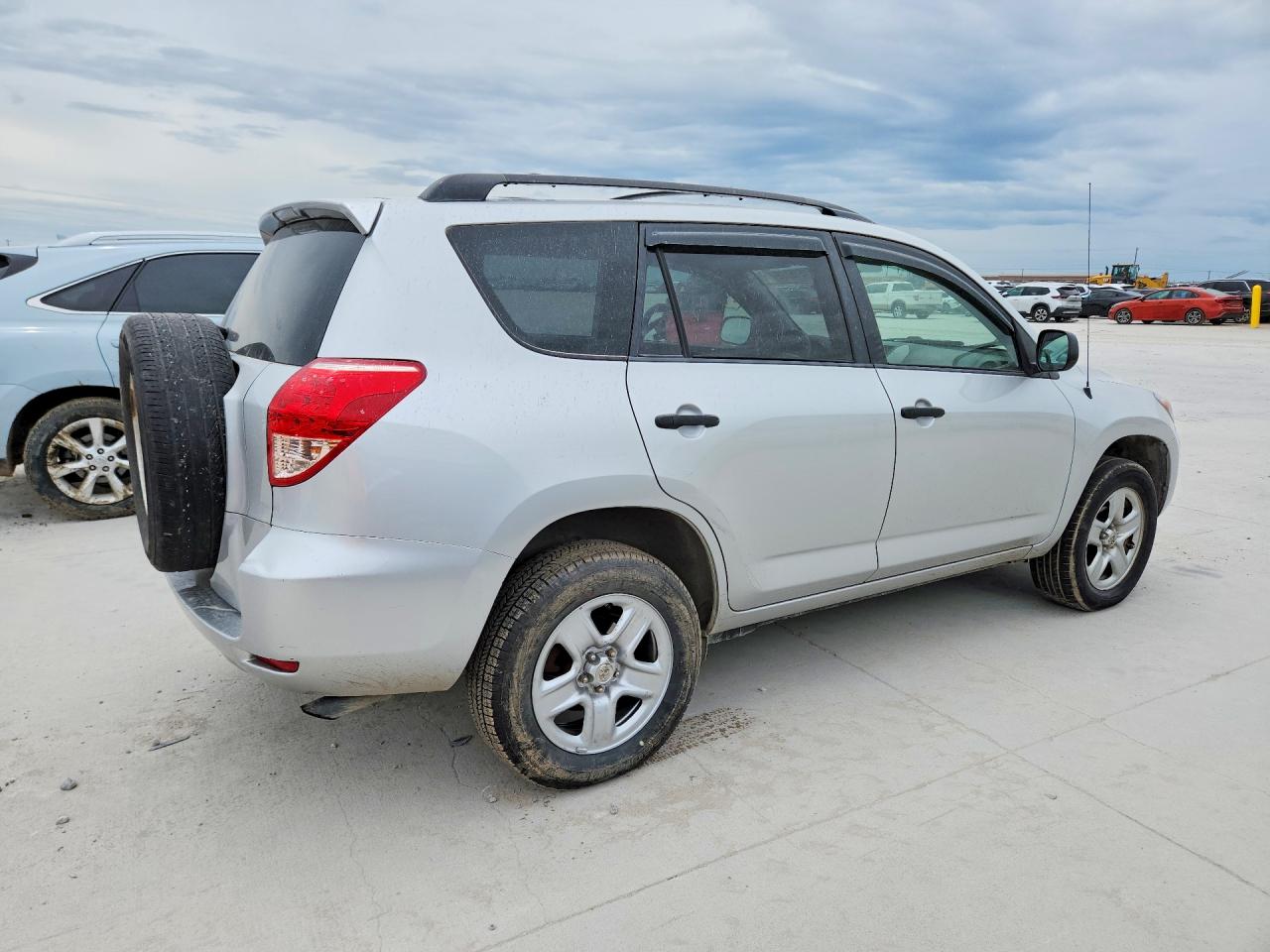Toyota RAV4 Base