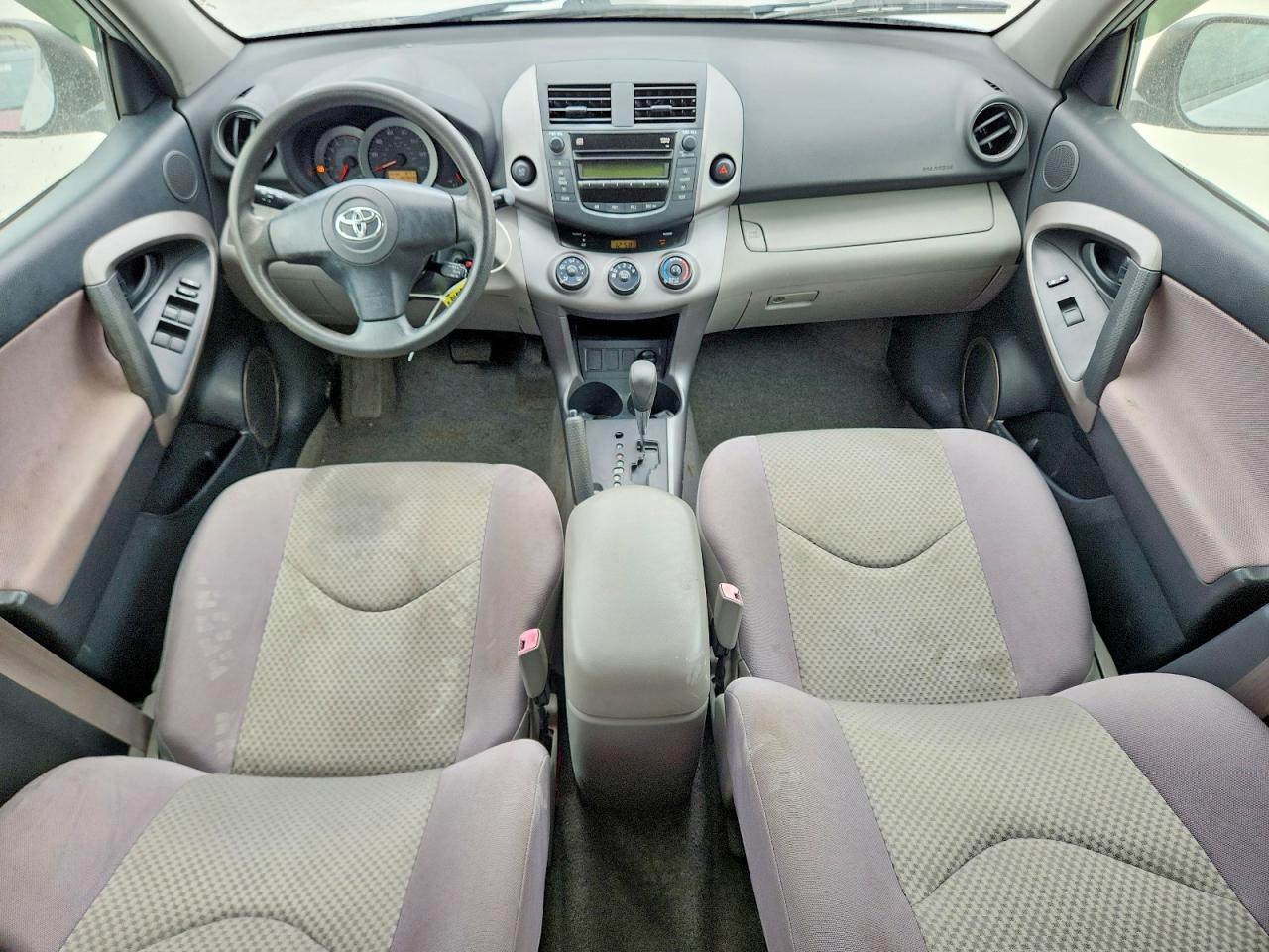 Toyota RAV4 Base