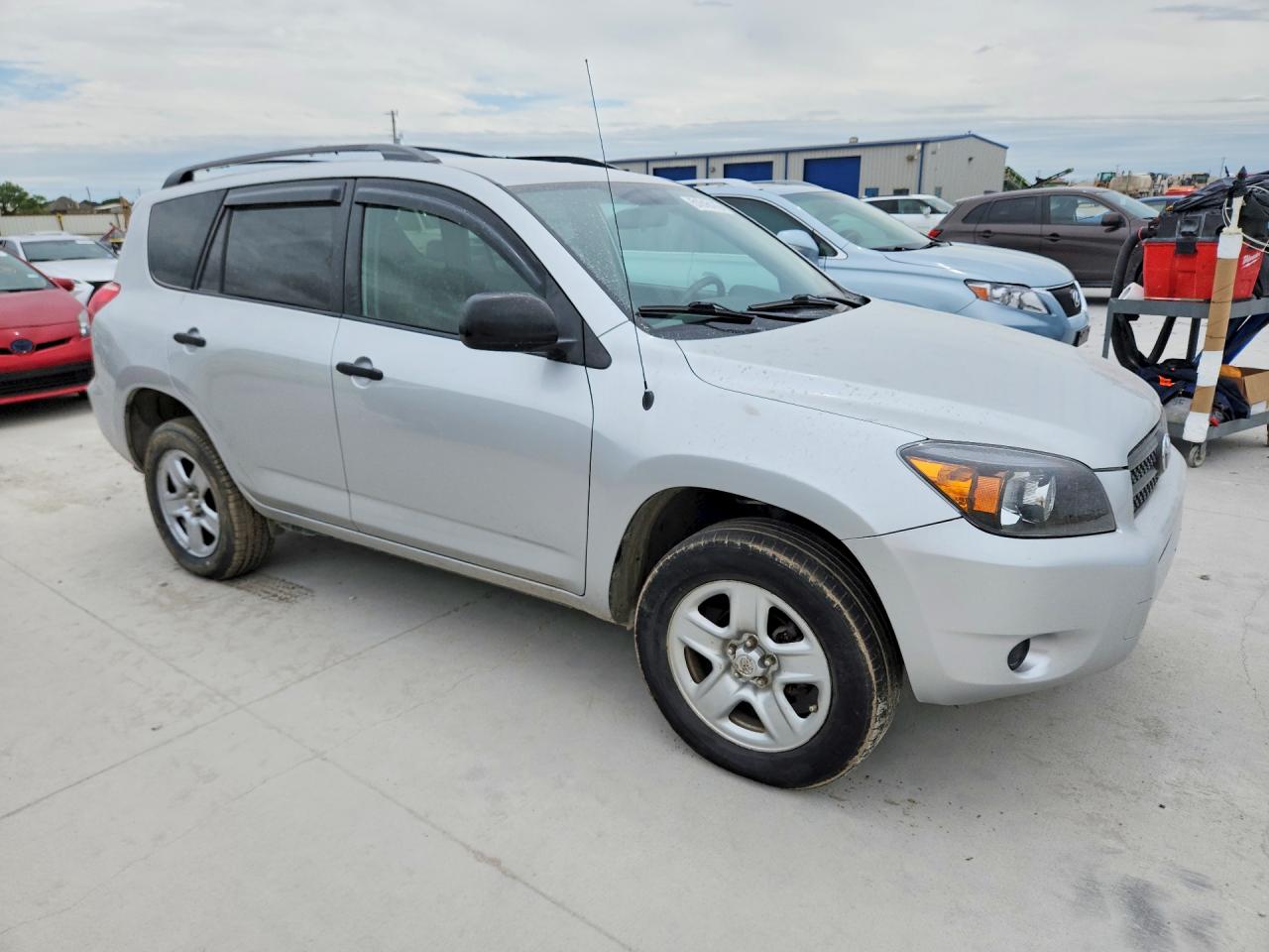 Toyota RAV4 Base