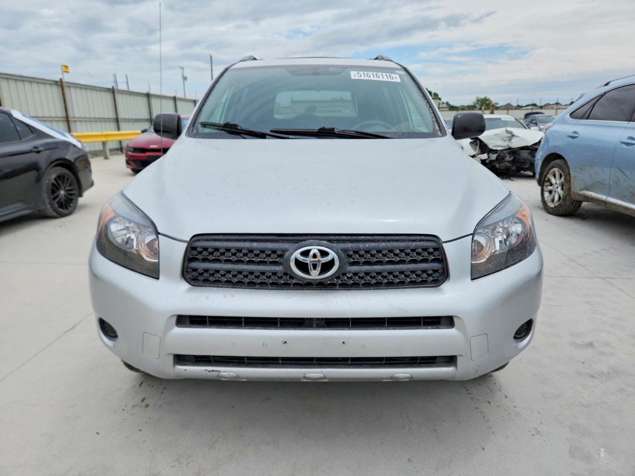 Toyota RAV4 Base