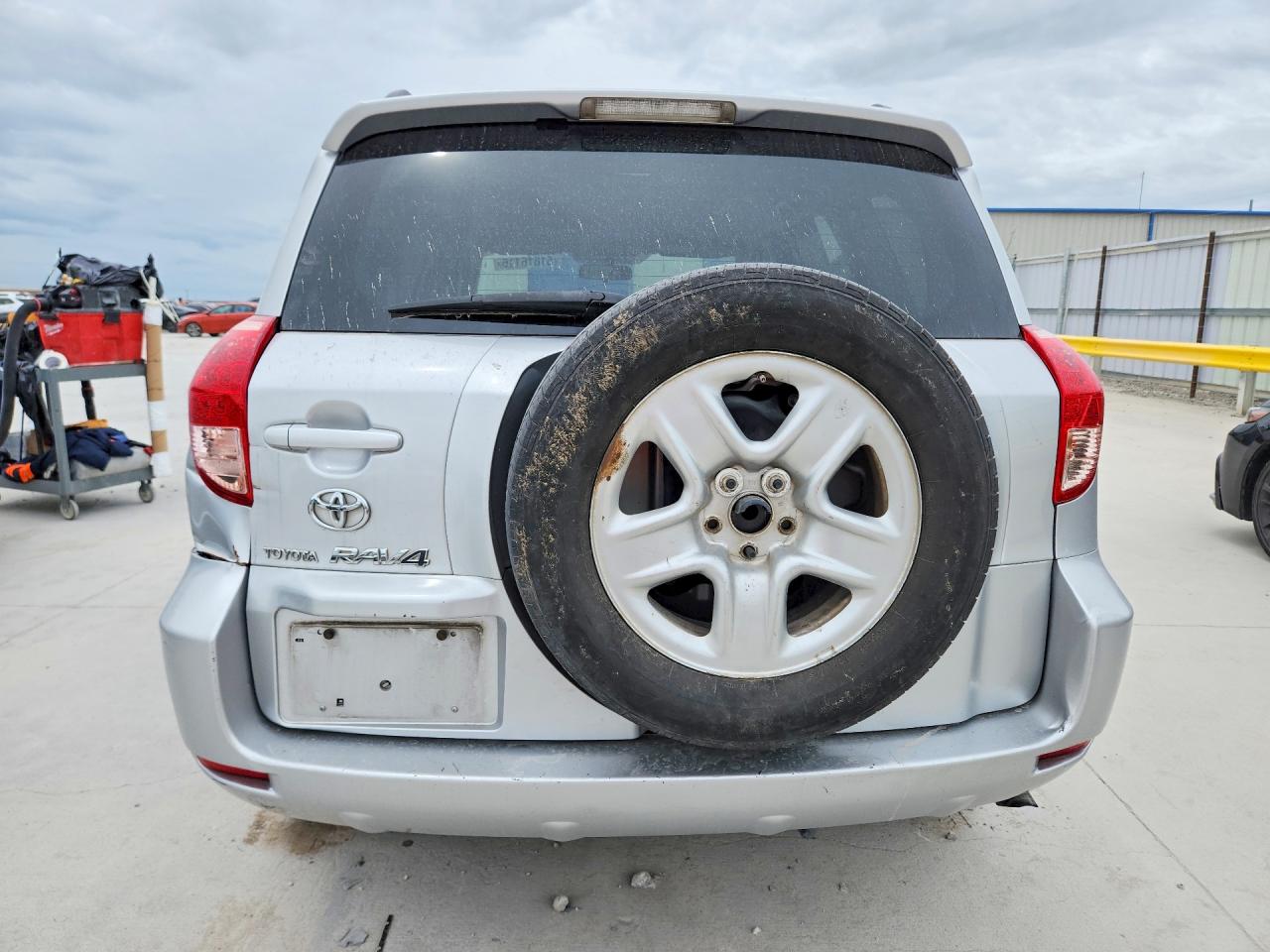 Toyota RAV4 Base