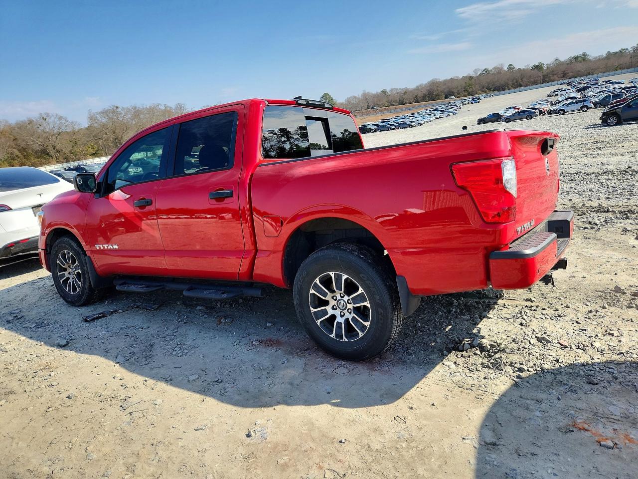 Nissan Titan Sv