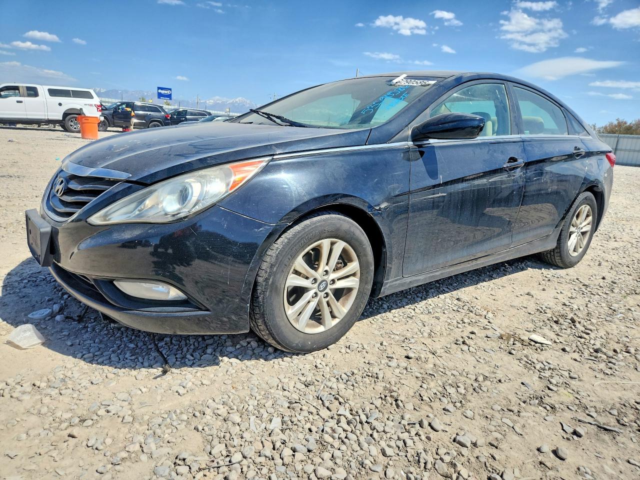 Salvage Hyundai SONATA Image