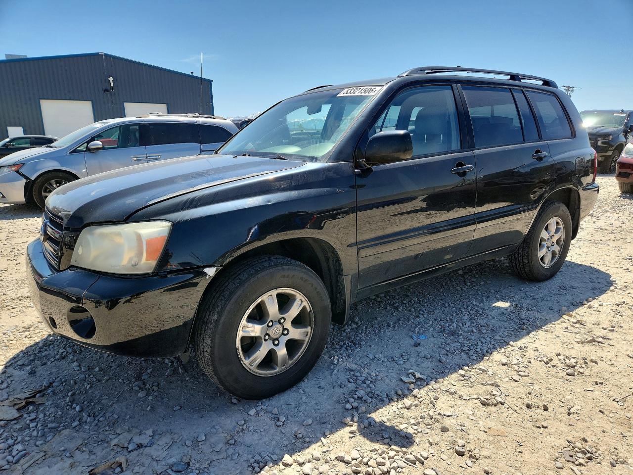 Salvage Toyota Highlander Image