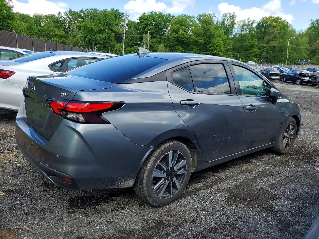 Nissan Versa Sv