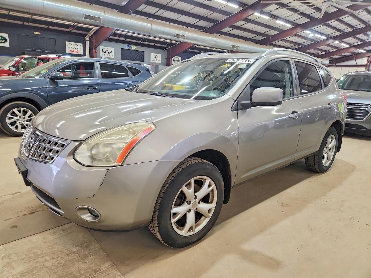 Salvage Nissan Rogue Image