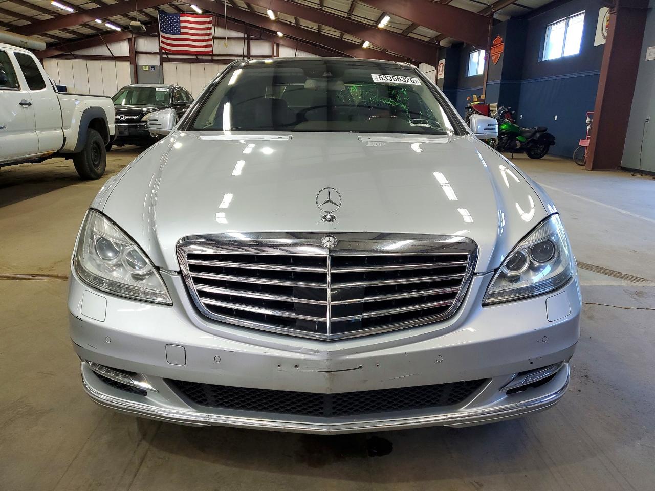 Mercedes-Benz S-Class 550 4matic