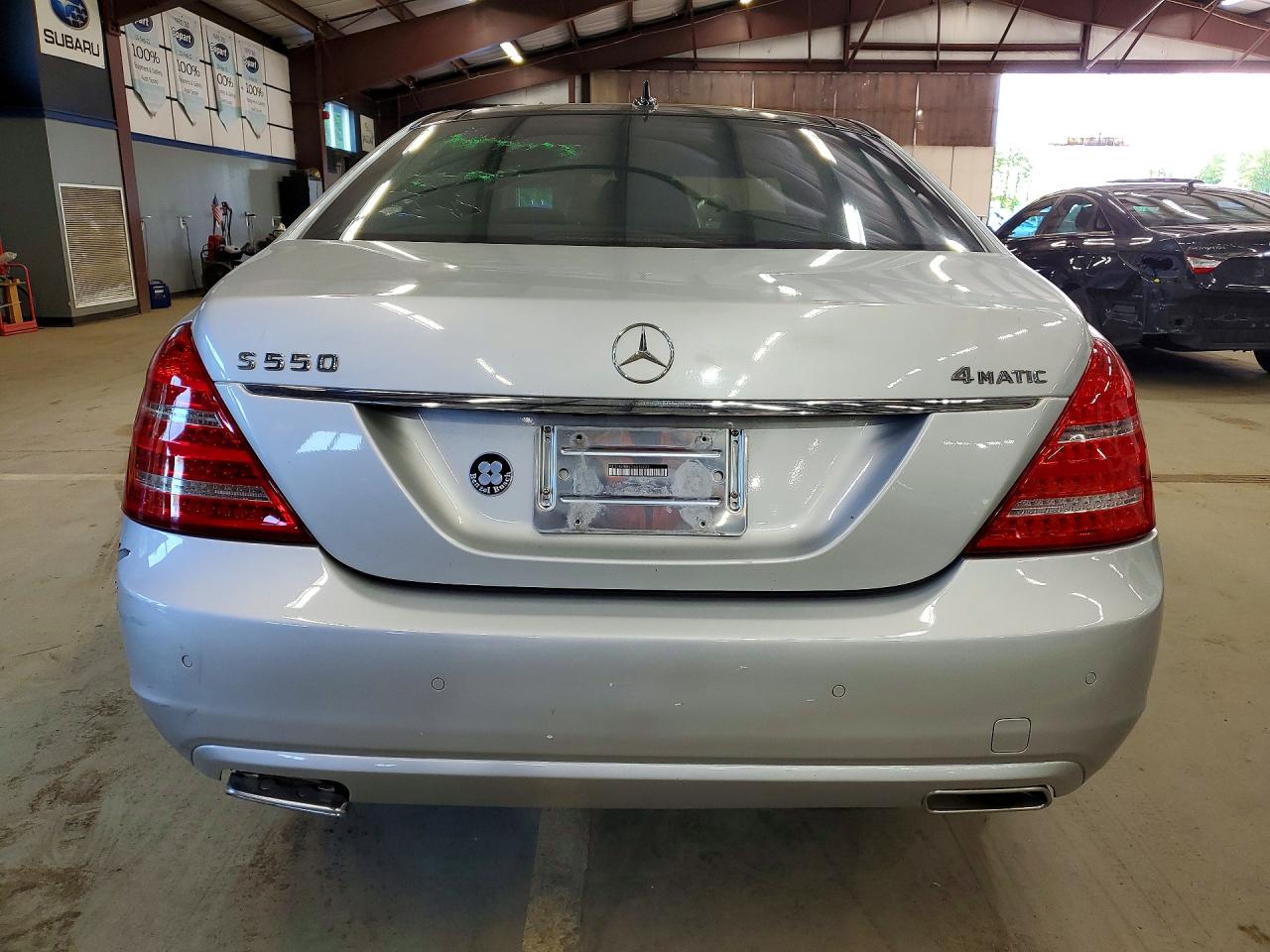 Mercedes-Benz S-Class 550 4matic