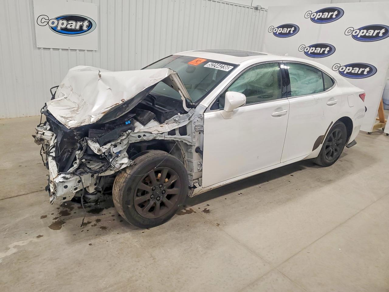 Salvage Lexus Es Image