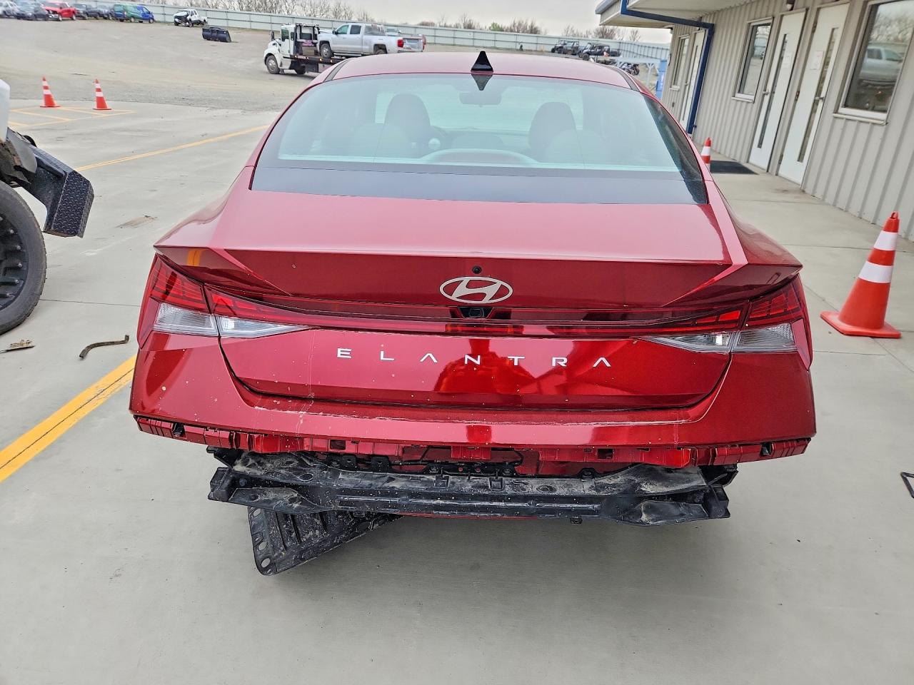 Hyundai ELANTRA Sel