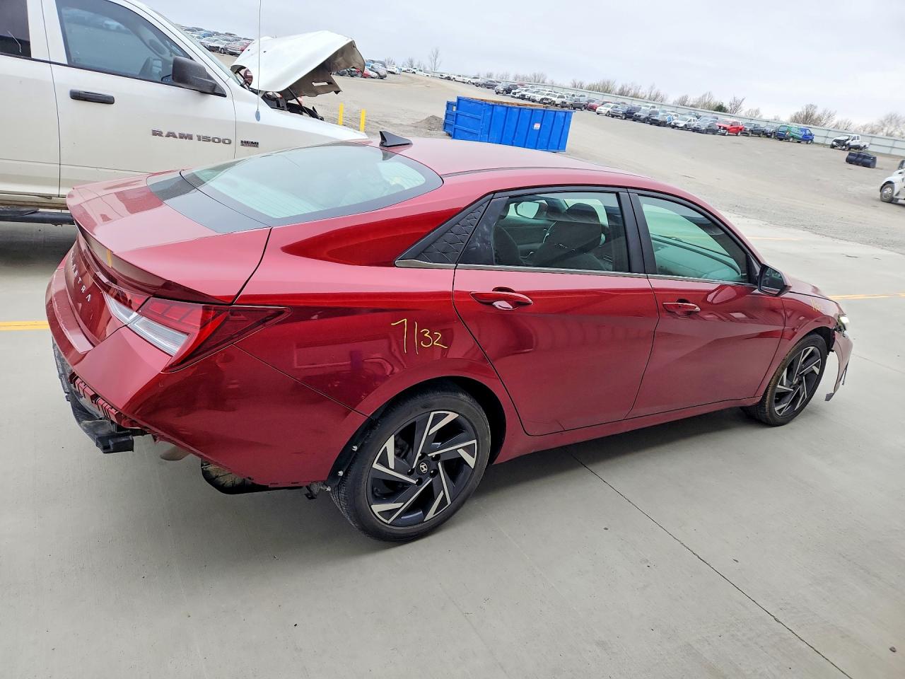 Hyundai ELANTRA Sel