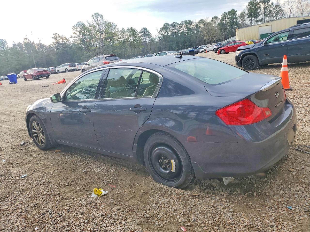 INFINITI G37 X