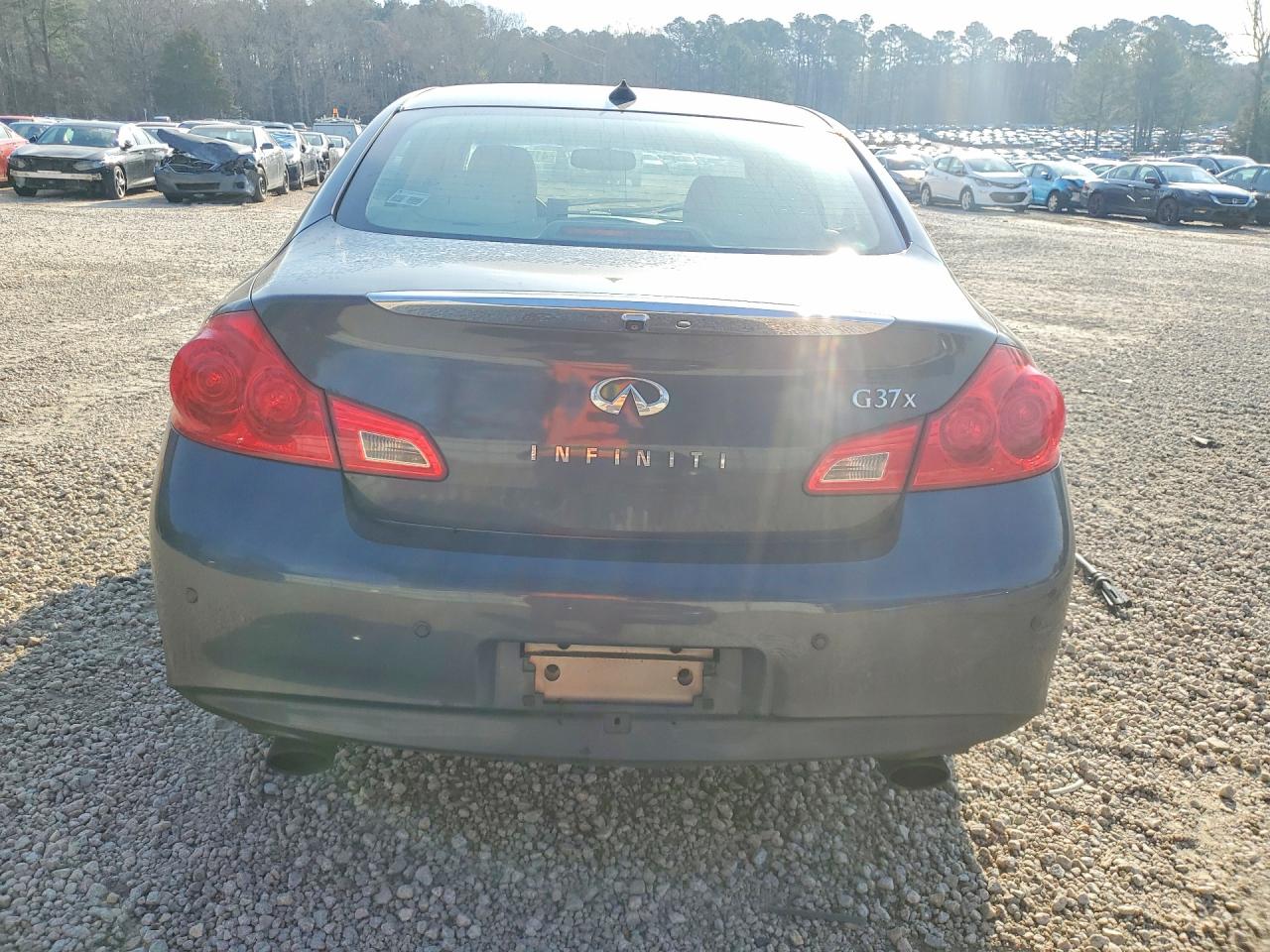 INFINITI G37 X