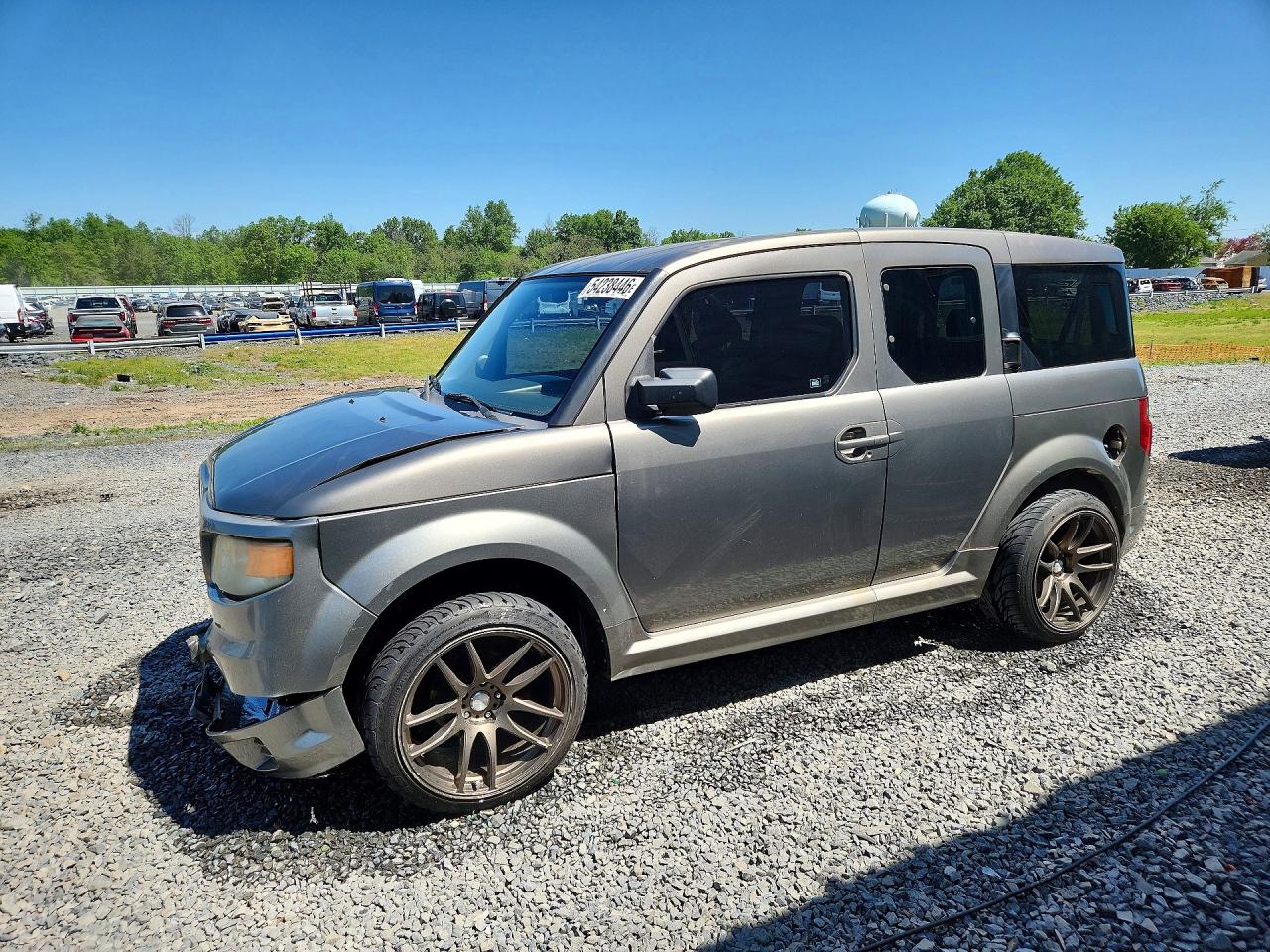 Salvage Honda Element Image