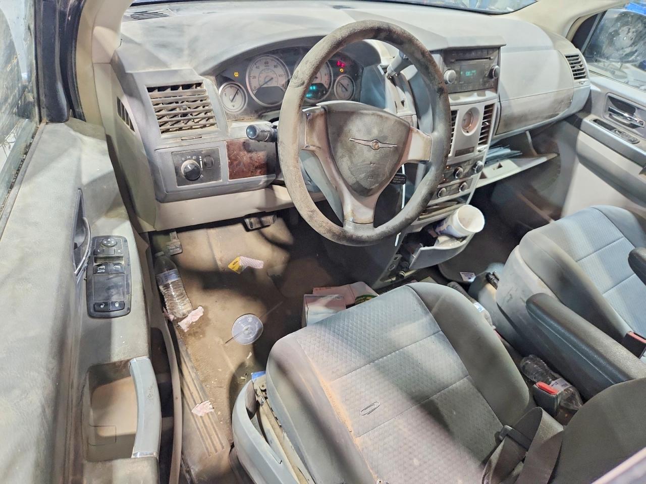 Chrysler Minivan Lx