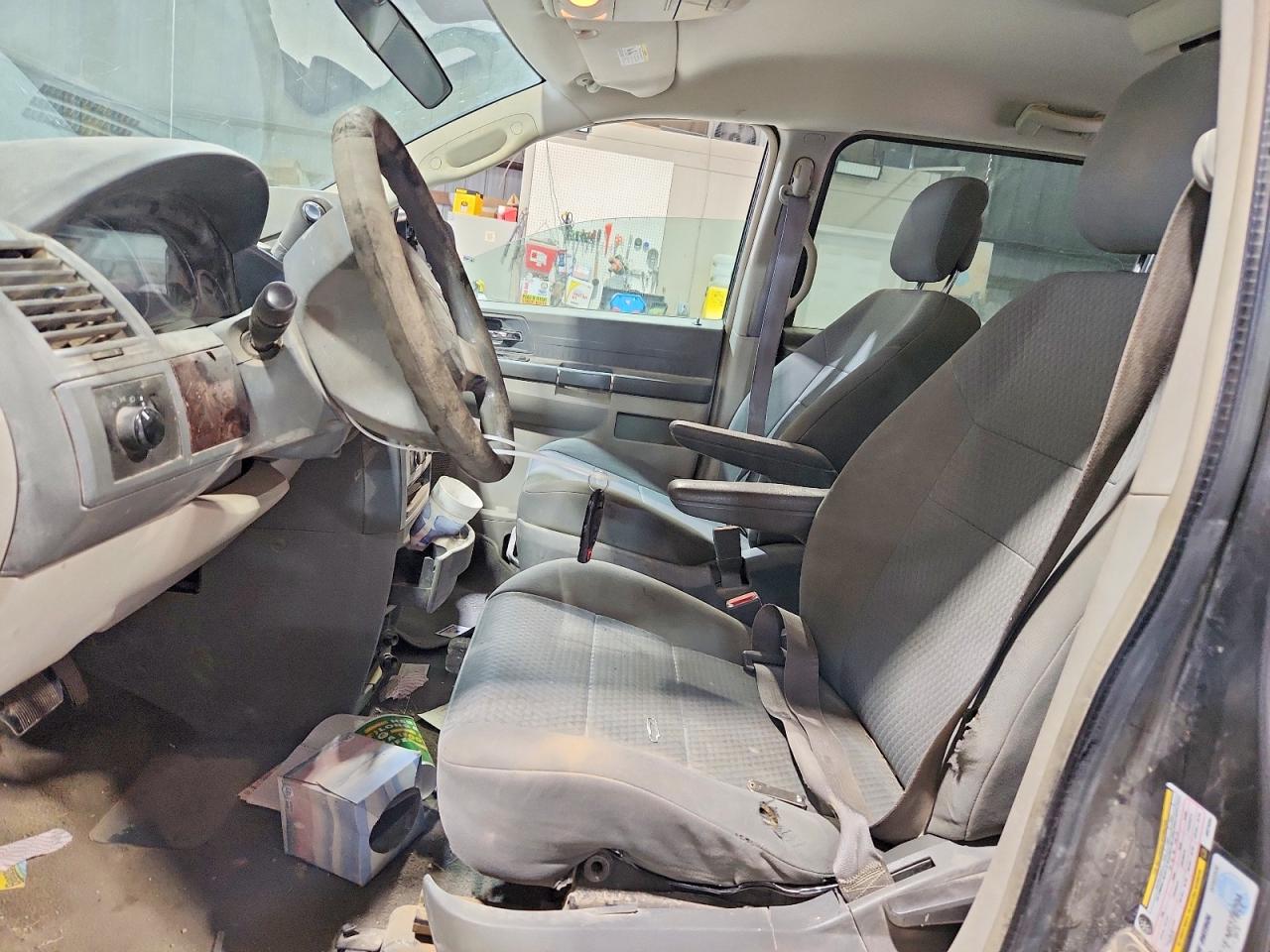 Chrysler Minivan Lx