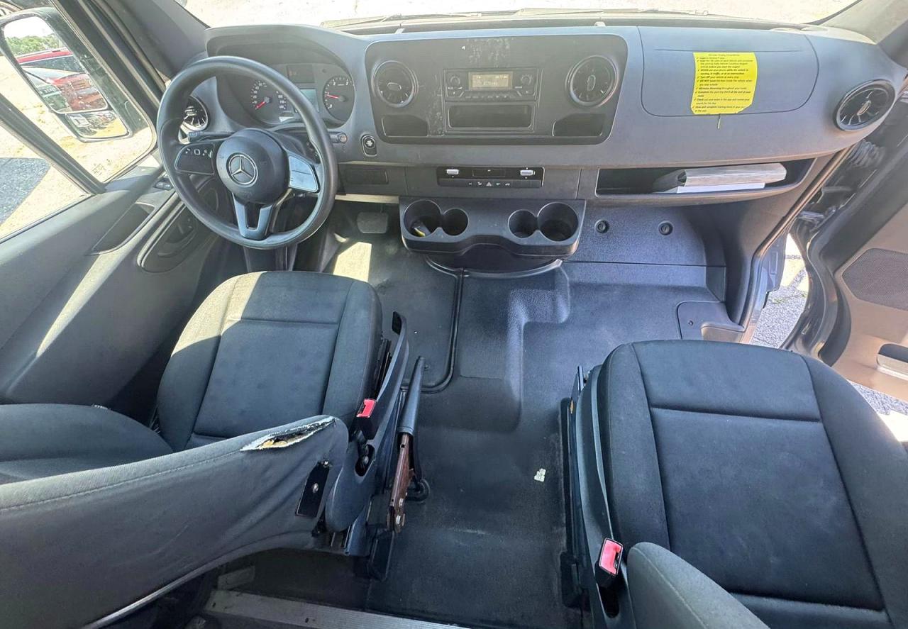 Mercedes-Benz Sprinter 2500