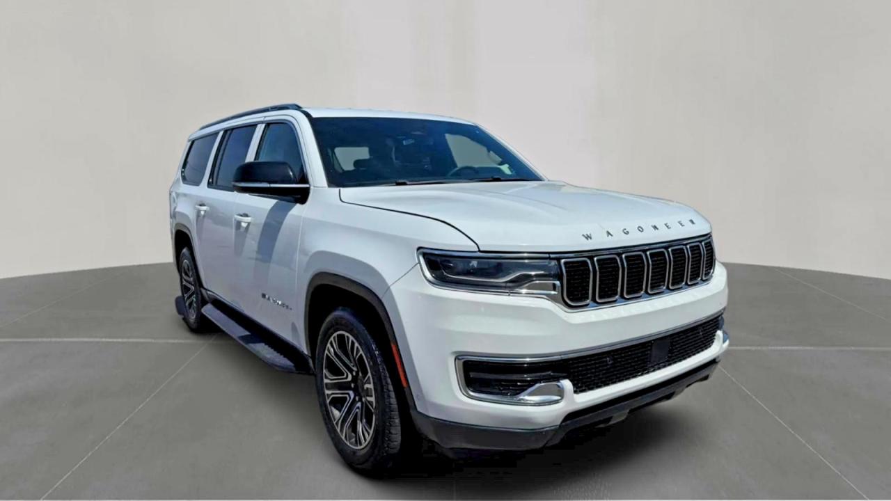 Salvage Jeep Wagoneer Image