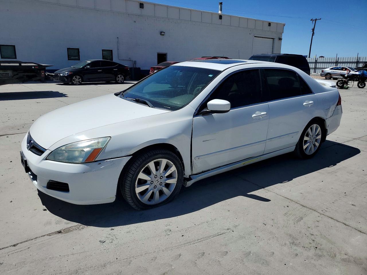 Salvage Honda Accord Image