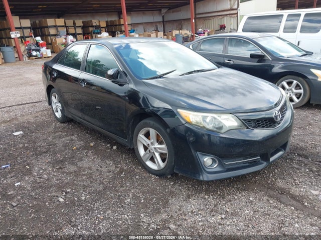Salvage Toyota Camry Image