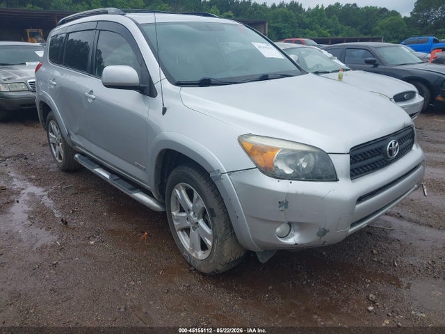 Salvage Toyota RAV4 Image